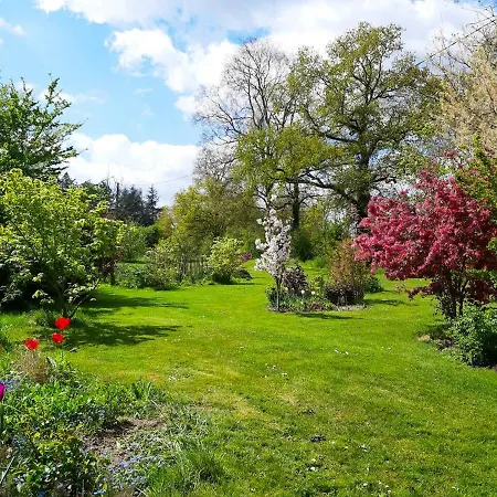 Maison Charmante Pres De Nueil-les-aubiers Avec Jardin *